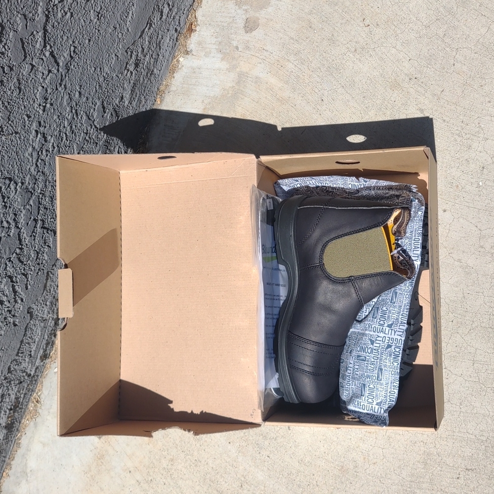 Blundstone, Ducati x Blundstone men's Chelsea boots, New in Box, never Worn